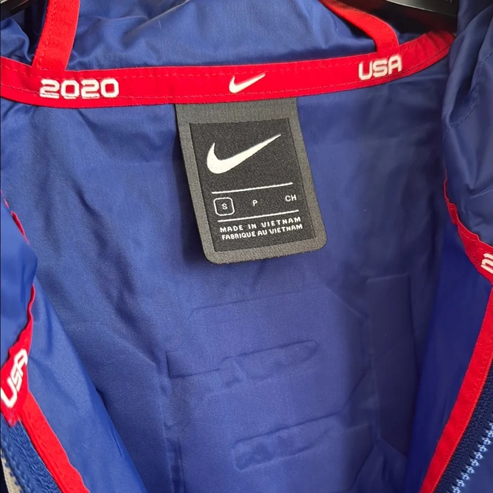 NIKE Official Team USA Olympics 2020 COLLECTIBLE Blue Nike Jacket Size S